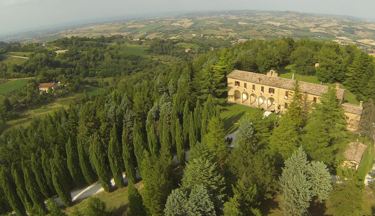 Convento Di San Francesco Mondaino Bed & Breakfast ภายนอก รูปภาพ