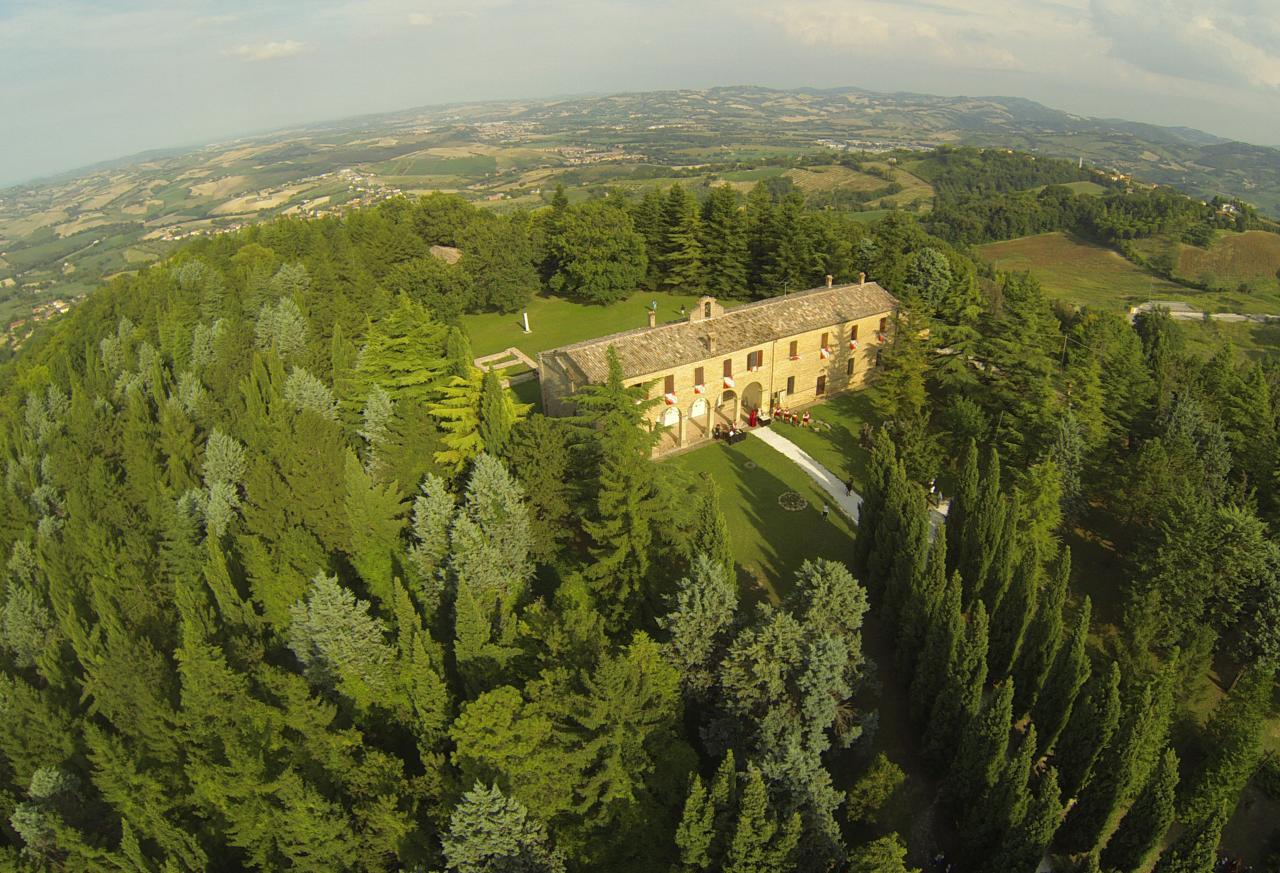 Convento Di San Francesco Mondaino Bed & Breakfast ภายนอก รูปภาพ