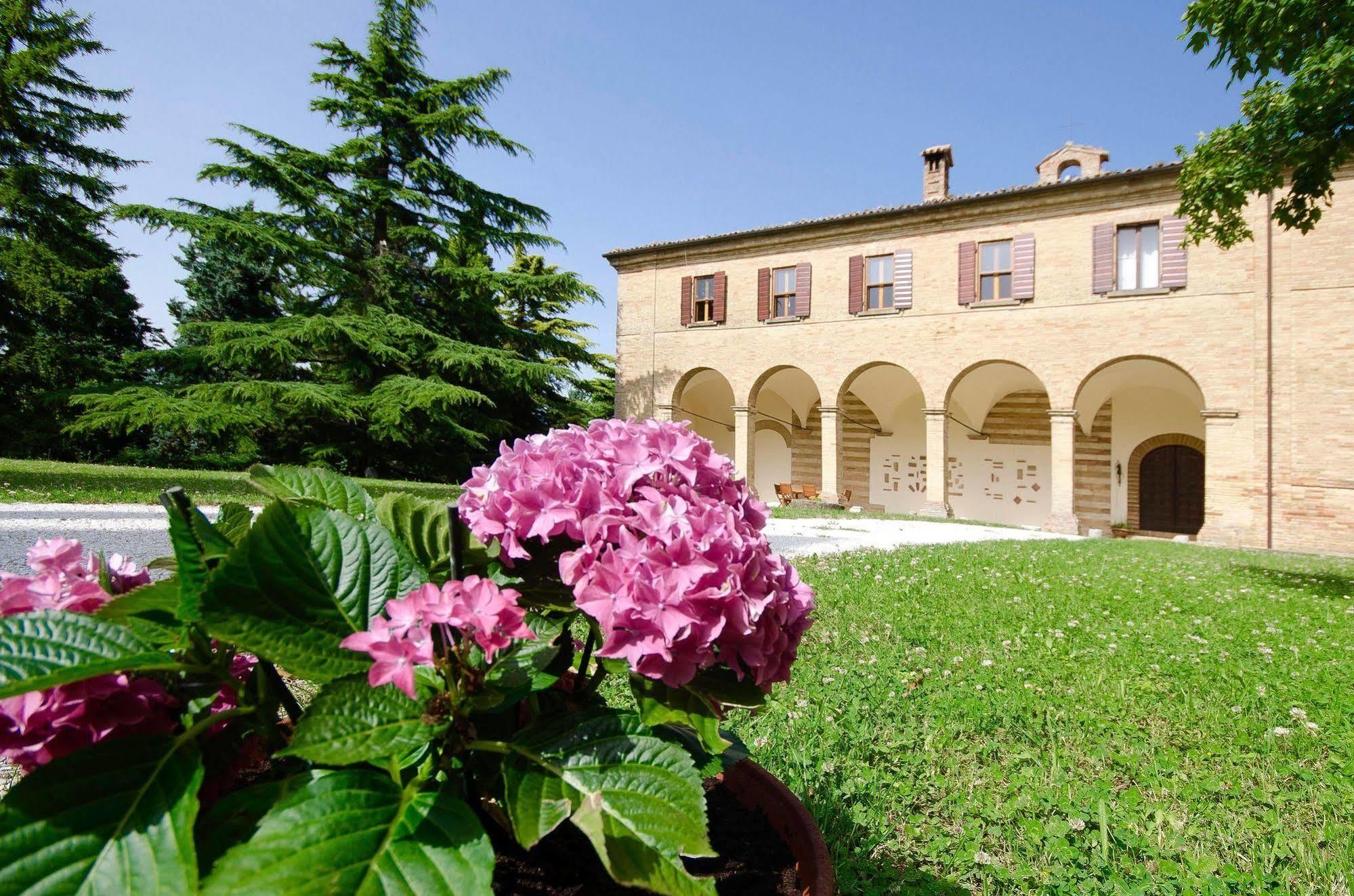 Convento Di San Francesco Mondaino Bed & Breakfast ภายนอก รูปภาพ